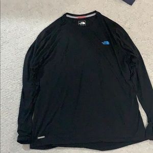 Men’s large. Black North face long sleeve